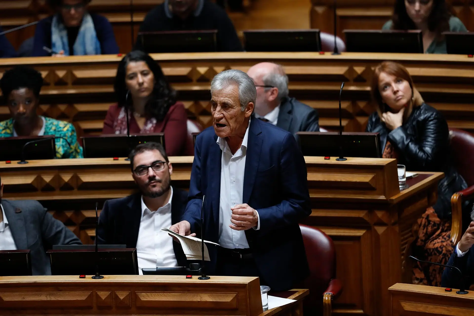 PS 'mata' 7 propostas da esquerda, mas PCP não põe em causa negociação do Orçamento