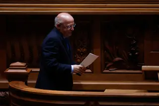 Governo recebe pedido de 14 portugueses para serem retirados da China