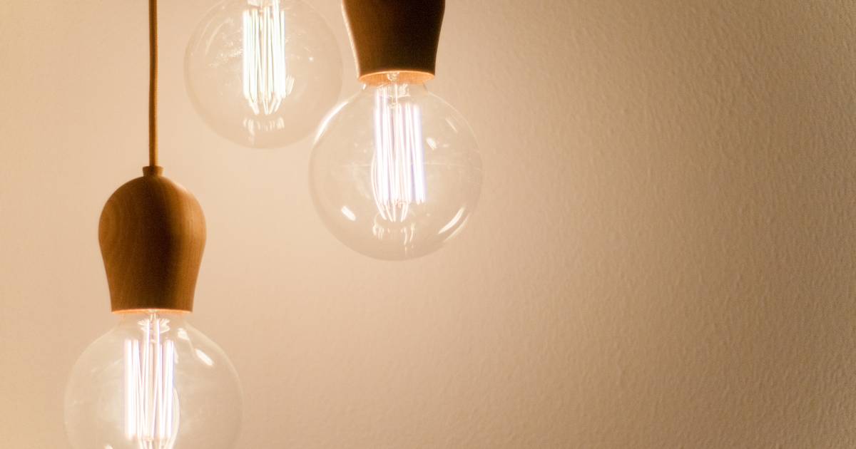 Regulador da energia propõe aumento de 1% no preço da eletricidade no mercado regulado a partir de janeiro