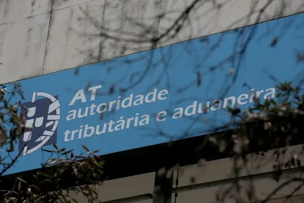 Mota-Engil impugna adicional de imposto de 16,9 milhões