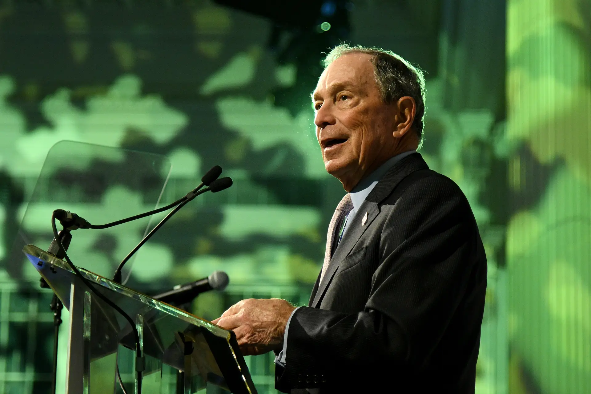 Michael Bloomberg já foi democrata, republicano e novamente democrata. Agora quer derrotar Trump em 2020