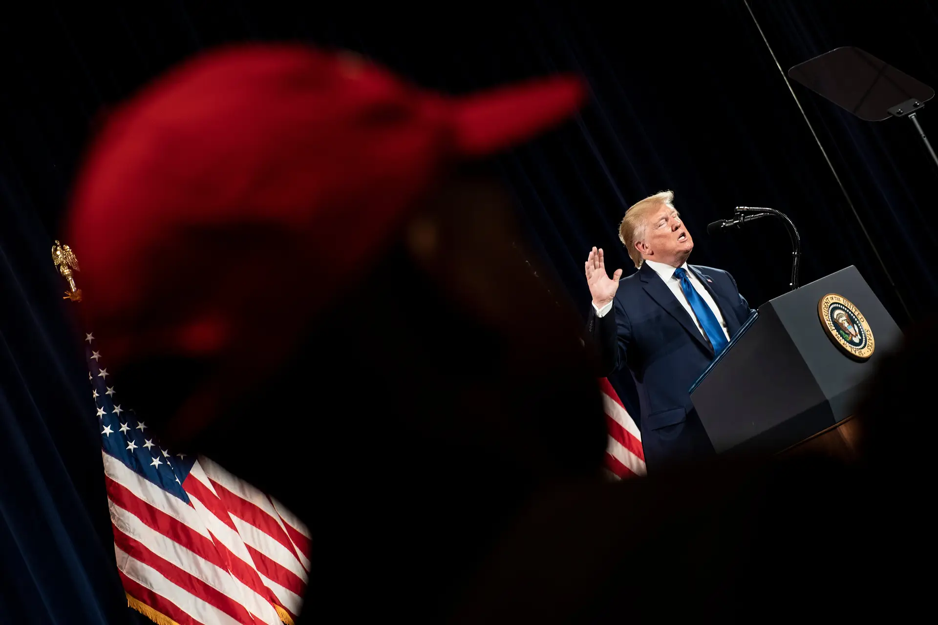 O que falta para Trump ser destituído (sendo que o mais certo é não o ser)?