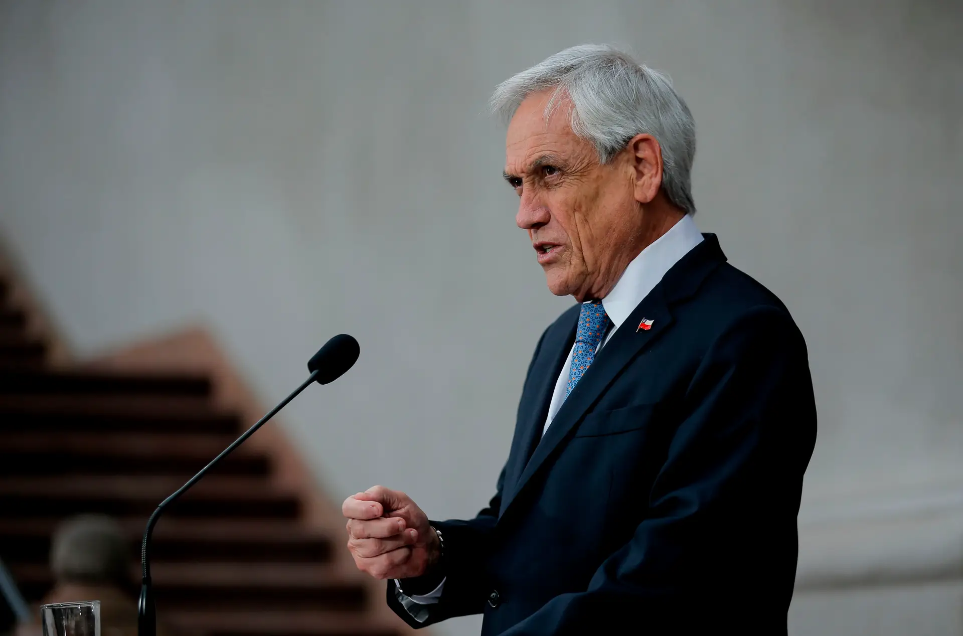 Proposta do Presidente chileno para redigir nova Constituição não colhe o apoio da oposição. E nem mesmo de alguns membros do Governo