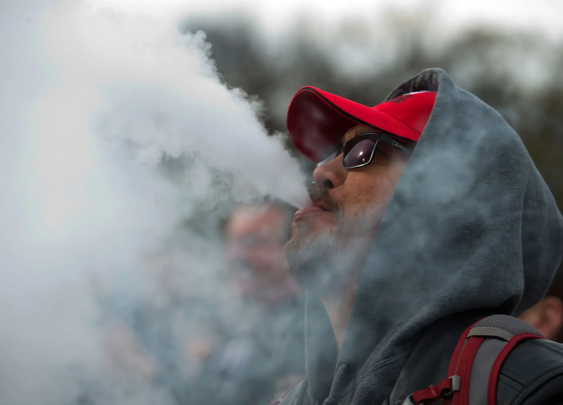 Cigarros eletrónicos e tabaco aquecido apresentam “riscos para a saúde e não devem ser consumidos”, alerta a DGS