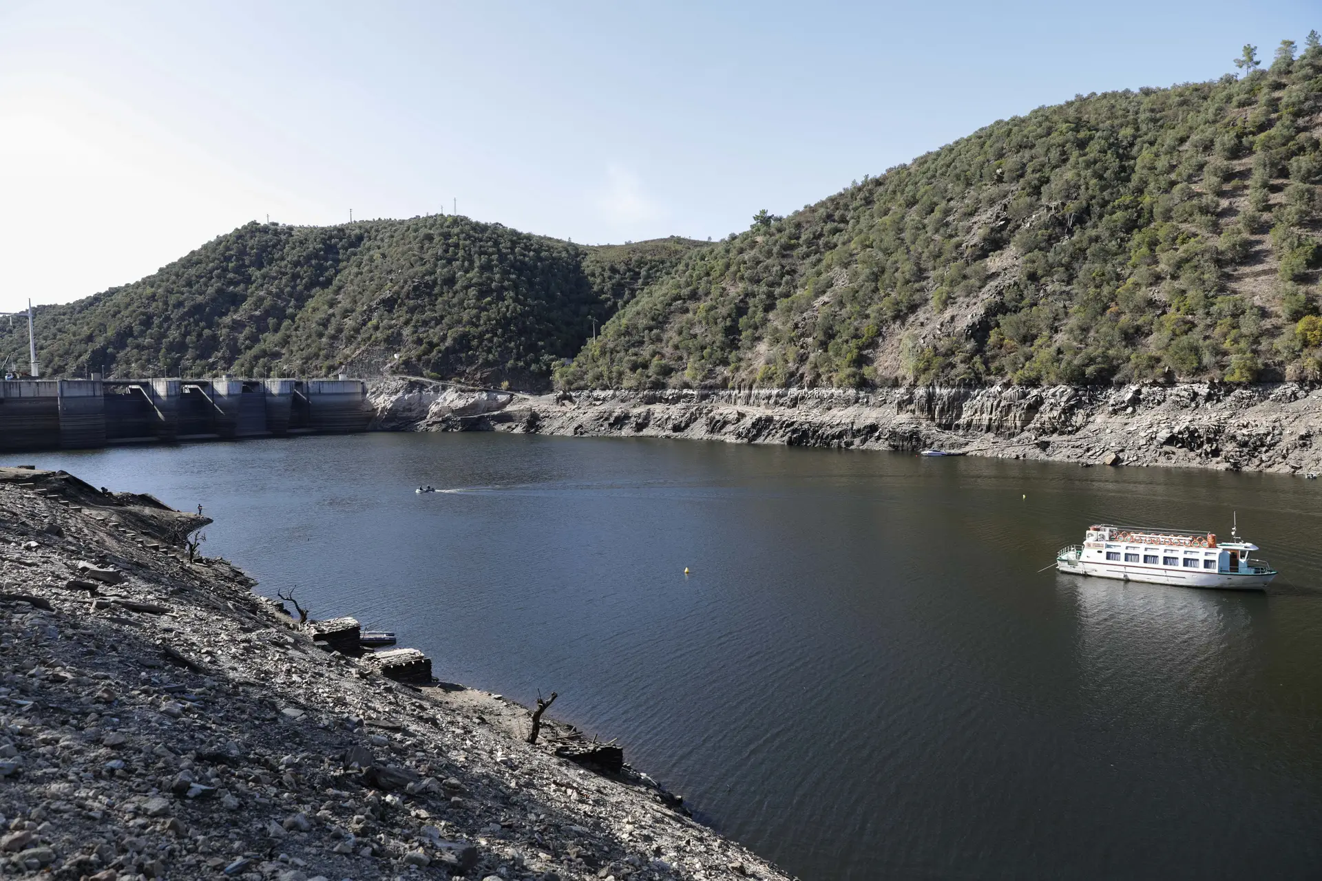 Ministro do Ambiente diz que caudais do Tejo vão recuperar ainda este ano