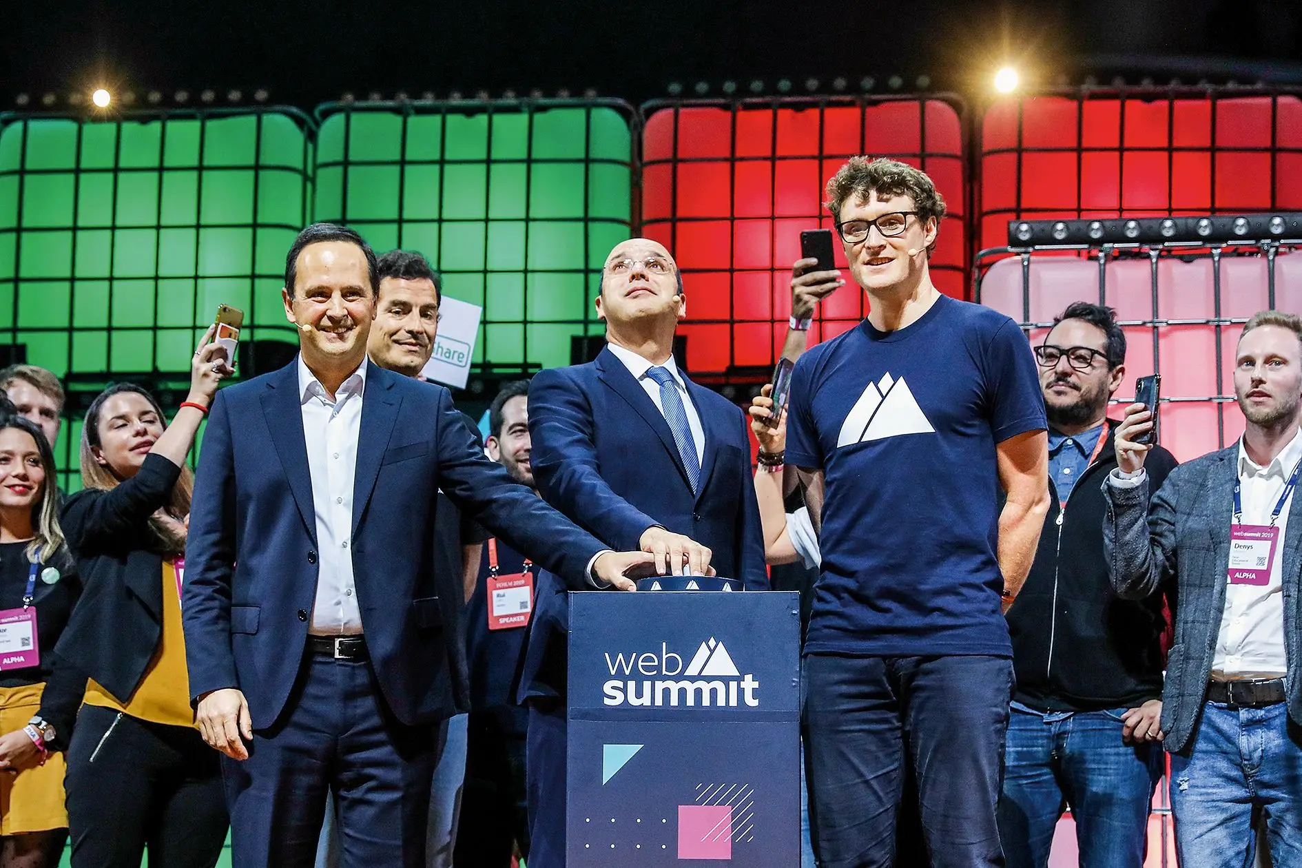 Fernando Medina e Pedro Siza Vieira unem esforços para assegurar a expansão da FIL, o espaço do evento criado pelo irlandês Paddy Cosgrave
