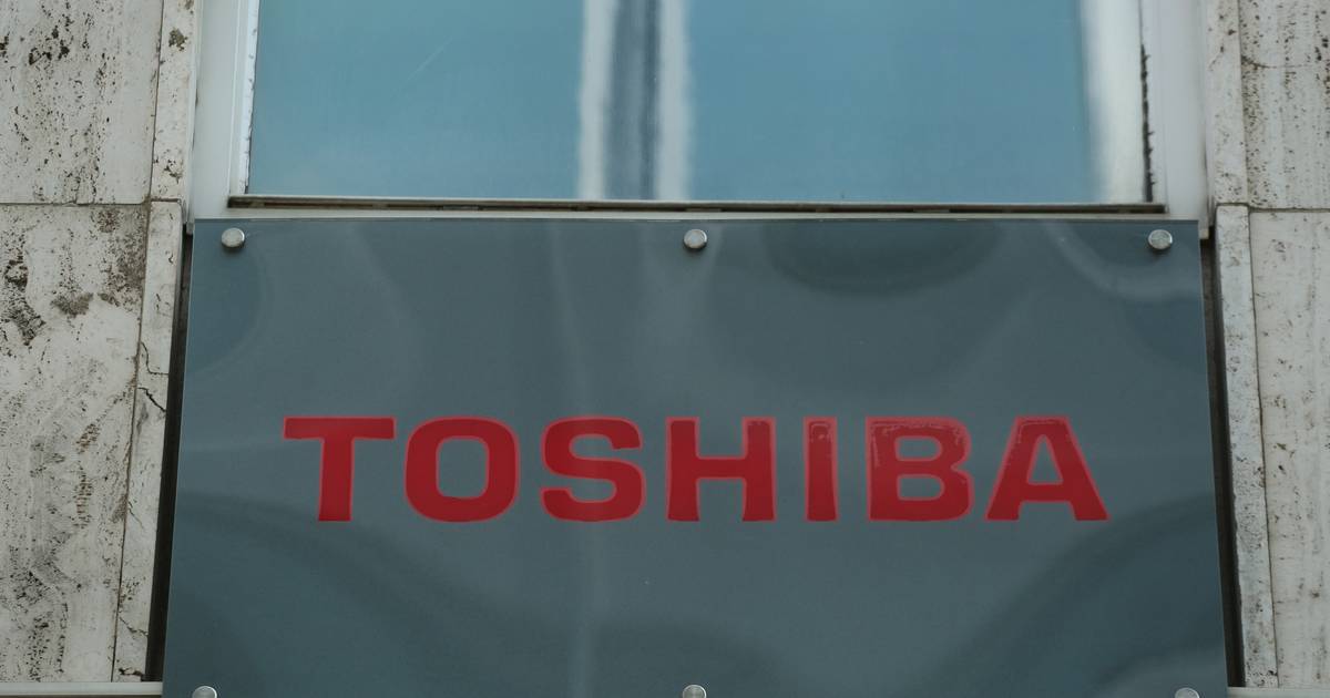 Toshiba lucra menos de abril a dezembro e revê em baixa previsão de ganhos anuais