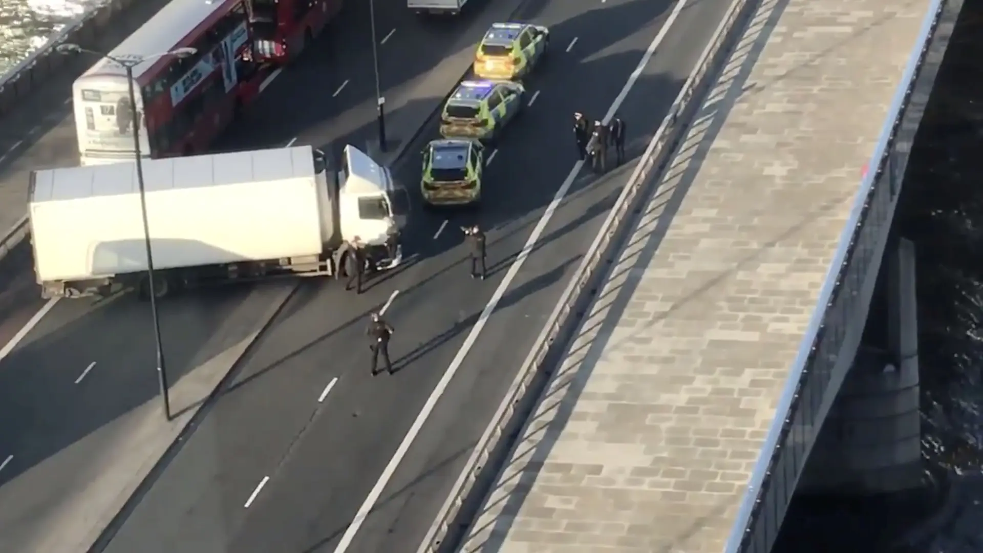 “Ato terrorista” em Londres: atacante foi abatido e há cinco feridos