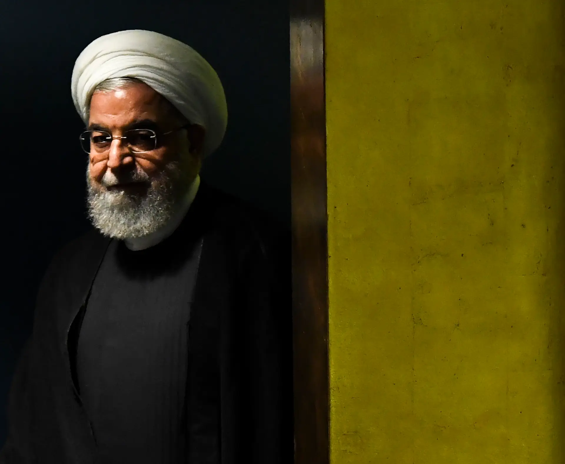 “Dissemos isso repetidamente e repetimos: não temos intenção de ter conversações bilaterais com os Estados Unidos [sobre acordo nuclear]. Nunca o fizemos e nunca faremos” (Hassan Rohani, Presidente do Irão)