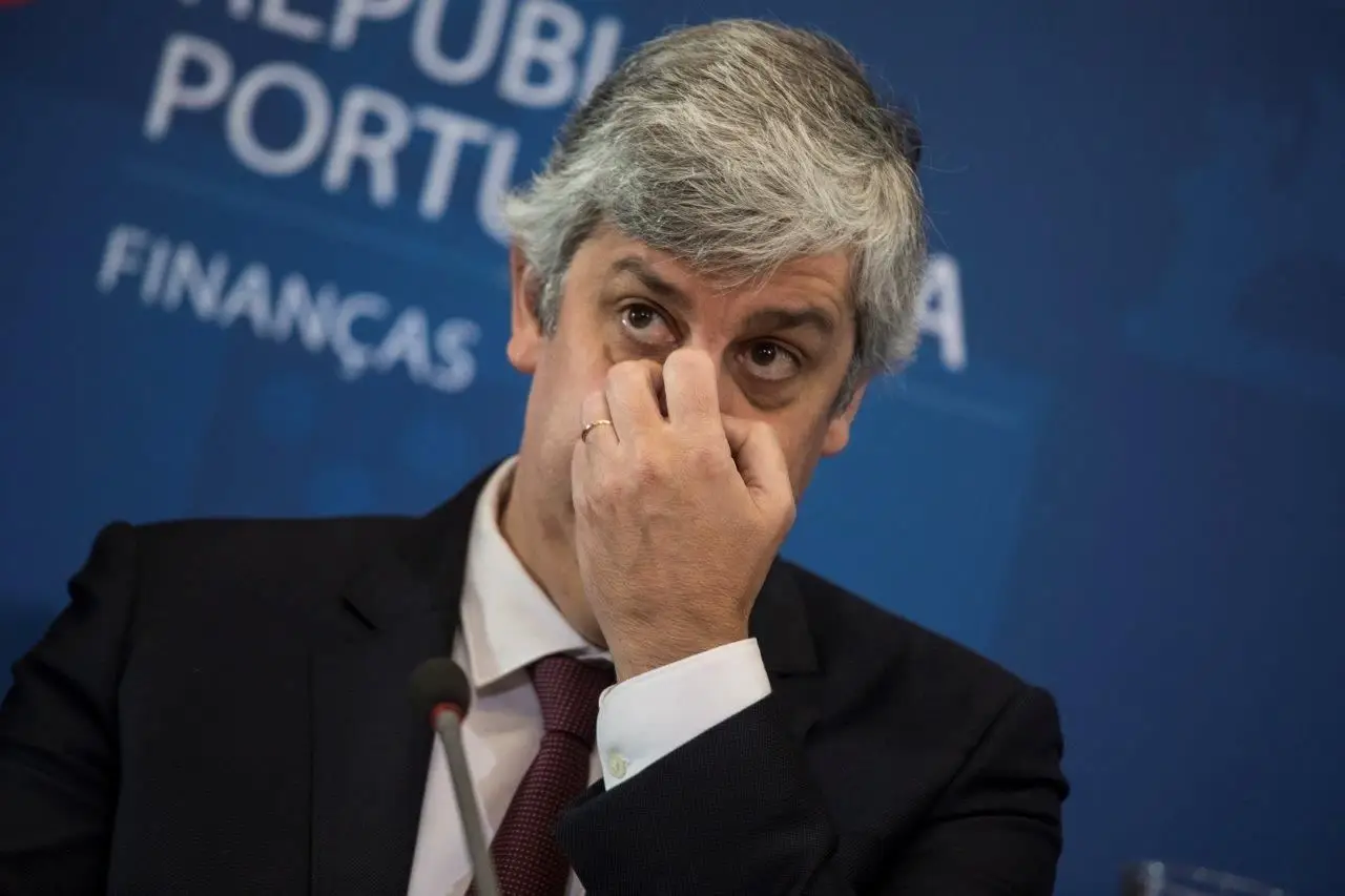Centeno atrasou-se, a reunião com Albuquerque foi cancelada. Mas ainda falaram cinco minutos de Orçamento