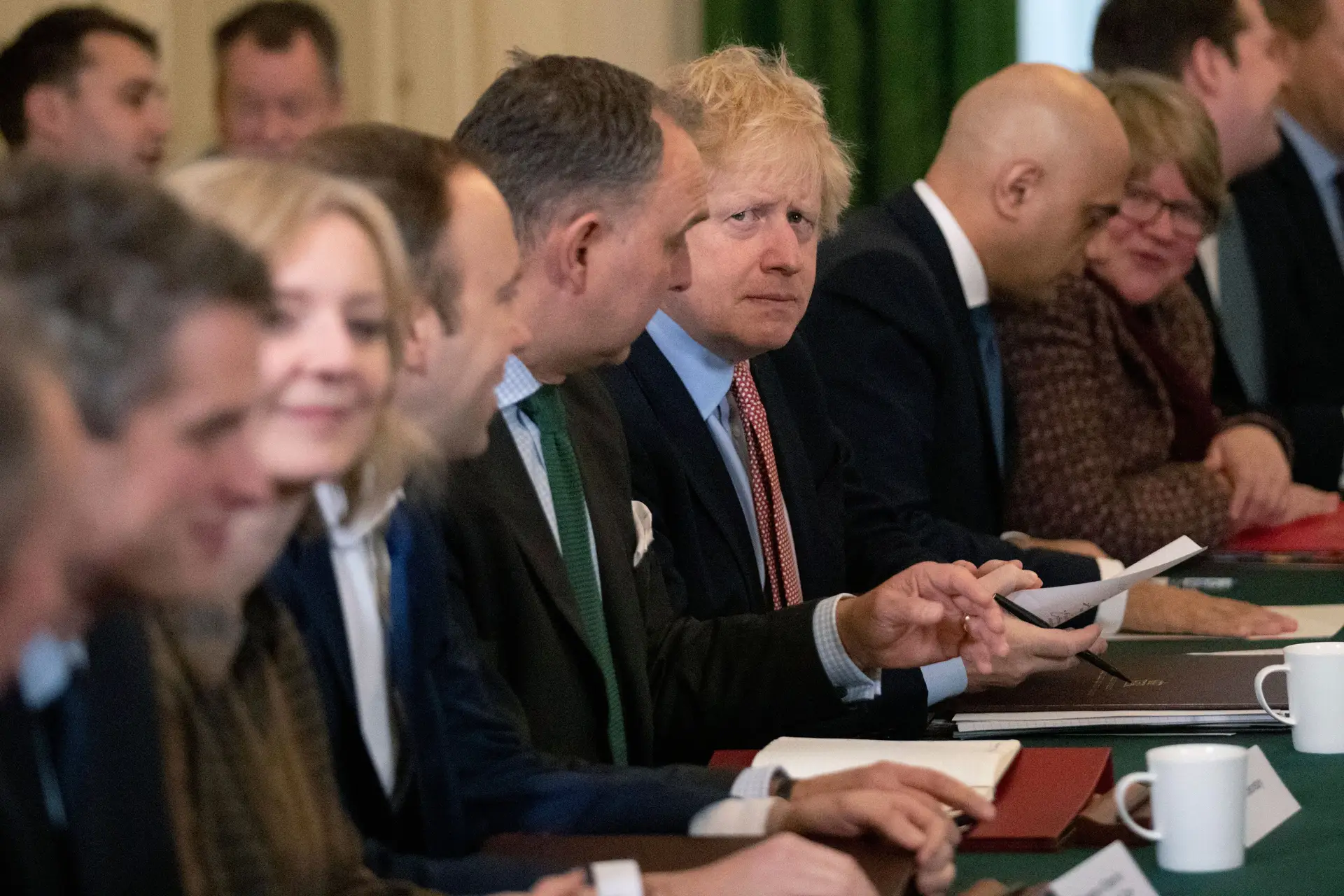Johnson citou Reagan e prometeu trabalhar “a todo o vapor para mudar o país para melhor”