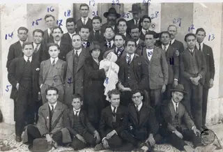 Participantes na Conferência Anarquista de Lisboa de 1925, entre os quais estão dois dos responsáveis editoriais de “A Batalha”: Manuel Joaquim de Sousa e Manuel da Silva Campos [nº28] <span class="creditofoto">Foto BNP</span>
