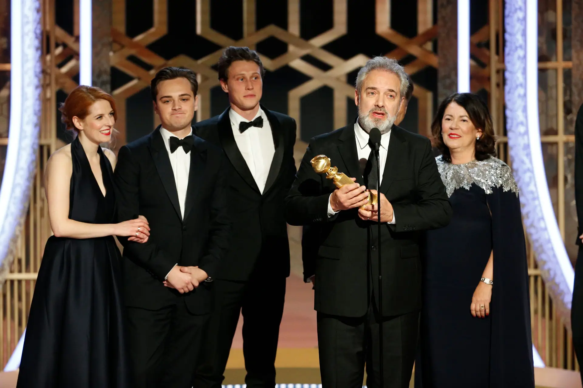 Sam Mendes no discurso de aceitação do Globo de Ouro de melhor filme dramático por “1917”