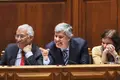 Passos já passou, Centeno não (dentro ou fora do Governo). E a geringonça? | Empresa na lista negra está em primeiro lugar no concurso de helicópteros de combate aos fogos | Orçamento comunitário. Michel promete avançar com compromisso, mas não diz quando