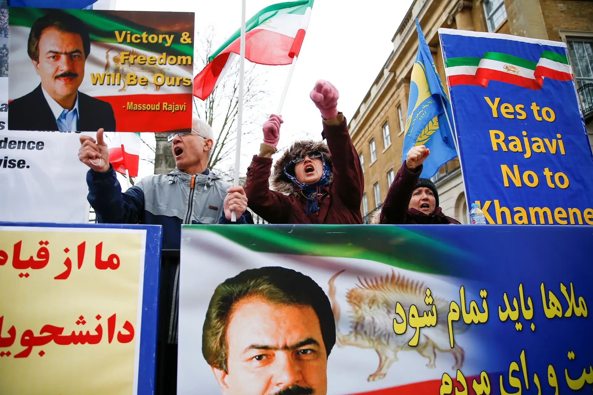 Manifestação de apoio aos protestos anti-regime no Irão, nas imediações de Downing Street, em Londres, no Reino Unido