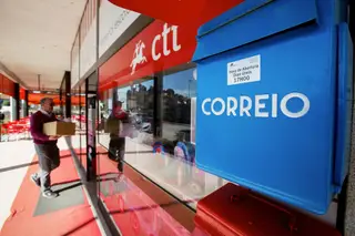 Expresso  CTT: A volta do correio que tarda e falha