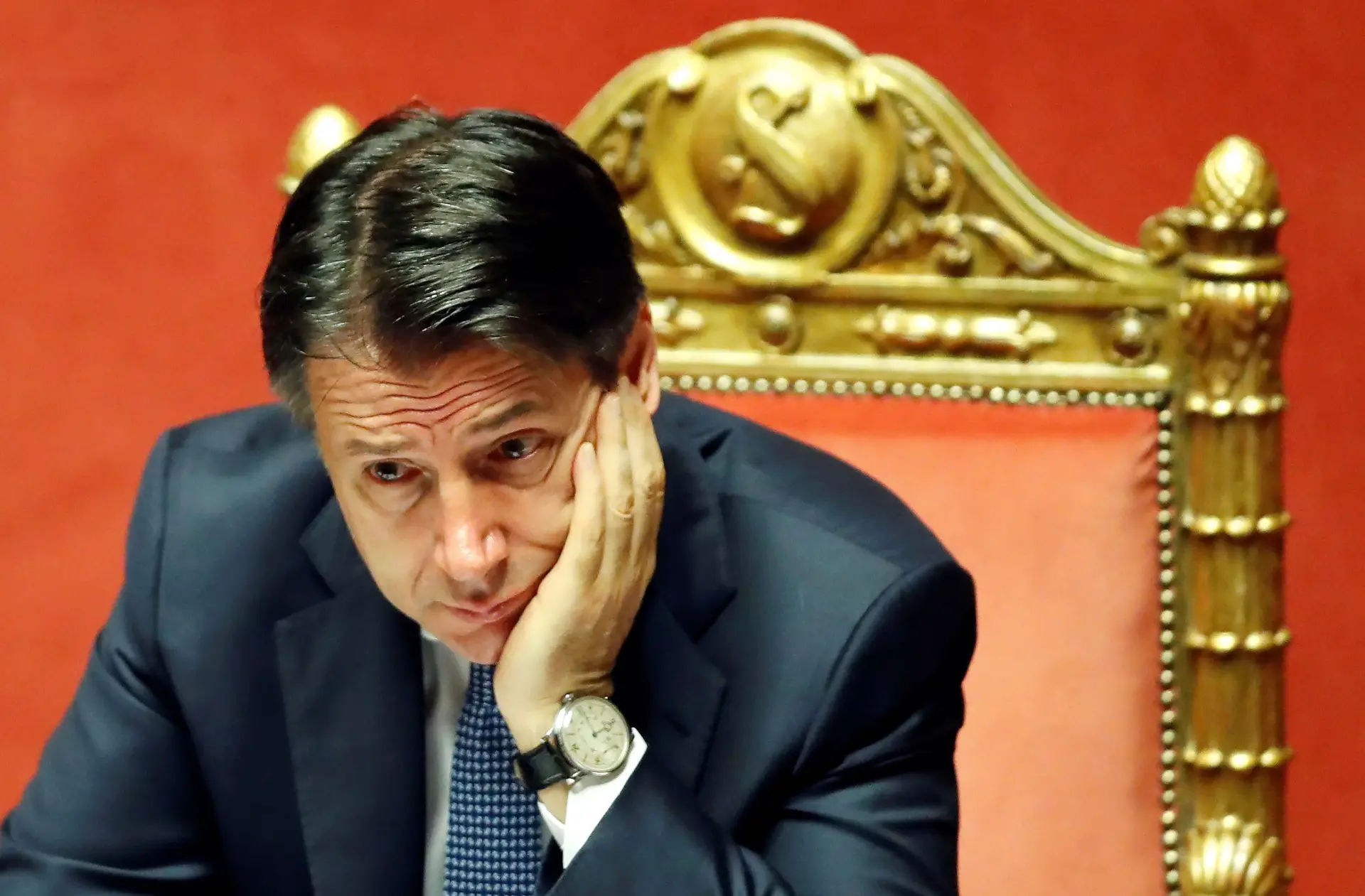 Risco de bancarrota de Itália voltou em dezembro, depois de um período de tréguas. Giuseppe Conte, primeiro-ministro de Itália, depara-se com um risco superior ao da dívida grega