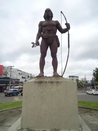 MONUMENTO AO CHIRIGUANO, SANTA CRUZ DE LA SIERRA (BOLÍVIA)
