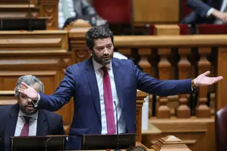 Vice de André Ventura investigado no Brasil (e está na lista negra do Fisco)