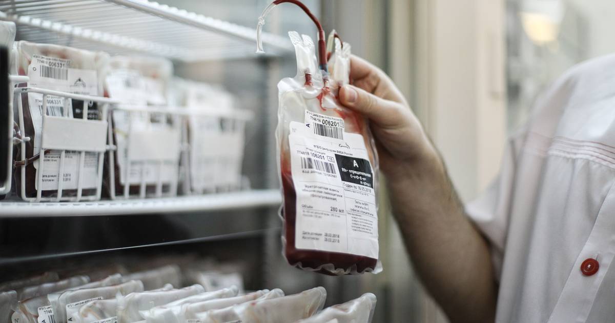 As reservas de sangue são essenciais para quatro tipos e são as pessoas entre os 25 e os 44 anos que mais “perdem” dádivas