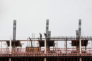 Paralisação total da construção e obras públicas custaria 1768 milhões por mês