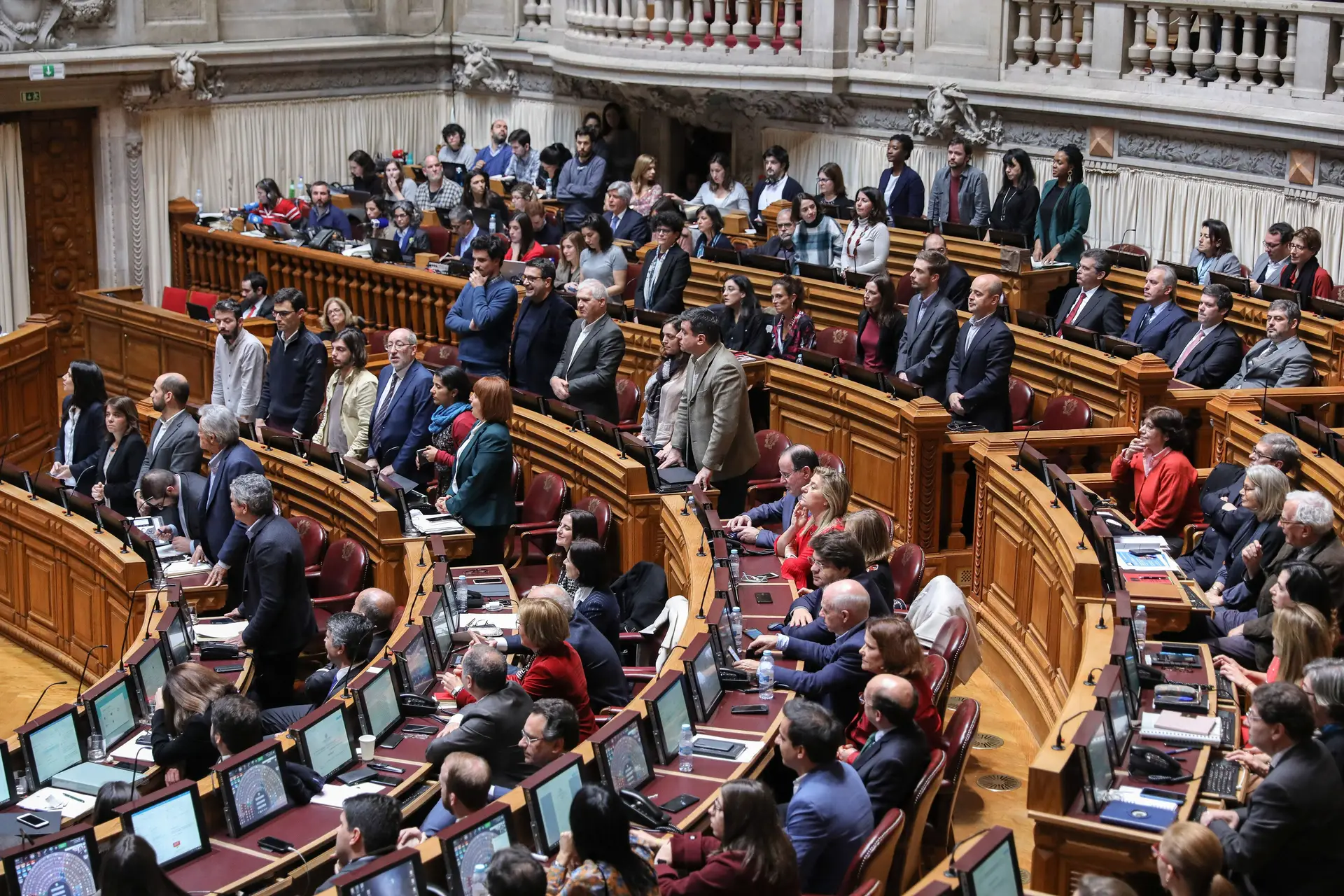 Eutanásia. Esquerda não deixará passar referendo apoiado pela Igreja