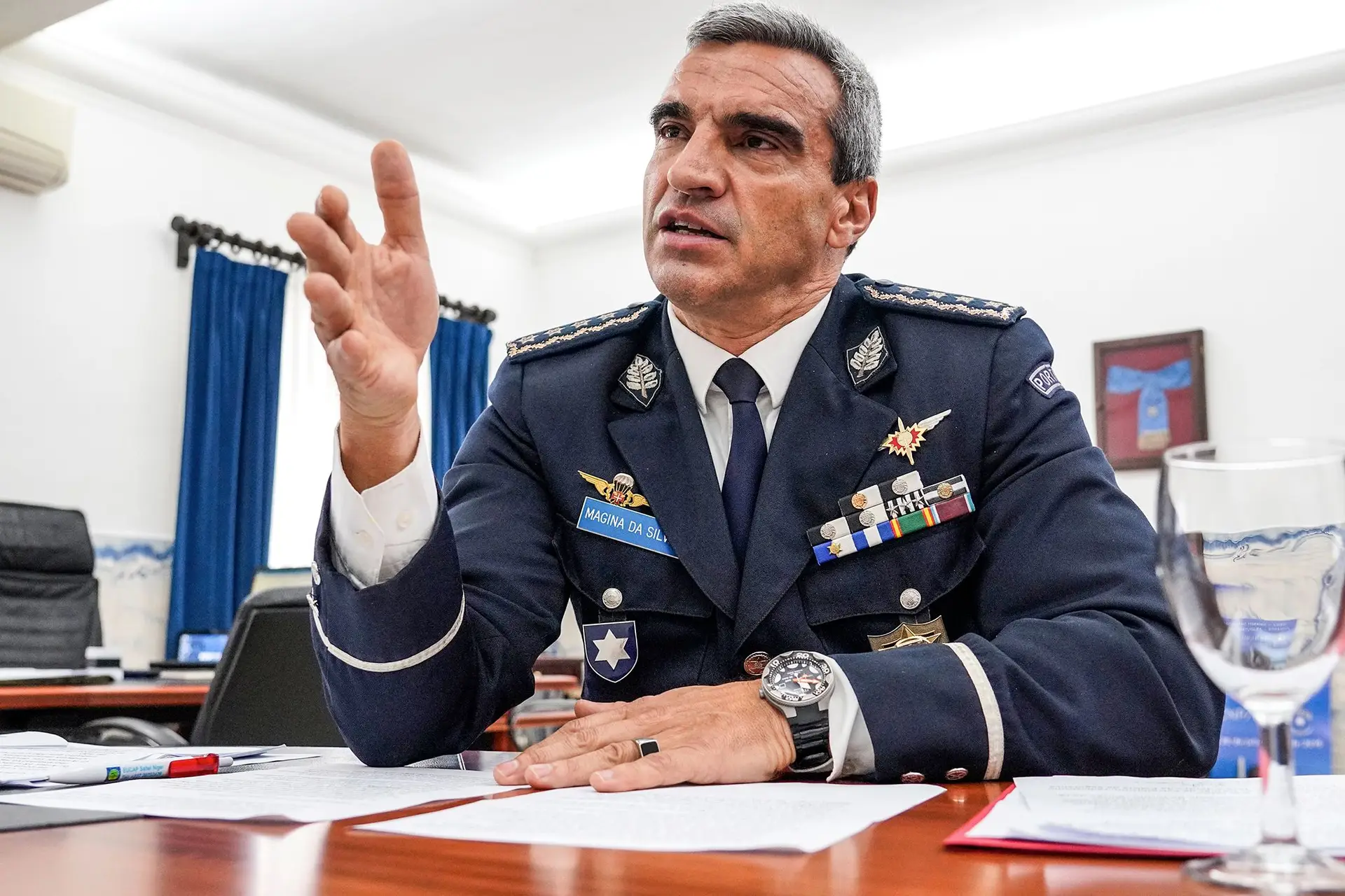 O superintendente-chefe Magina da Silva já liderou o Grupo de Operações Especiais (GOE). Agora é o número um da PSP