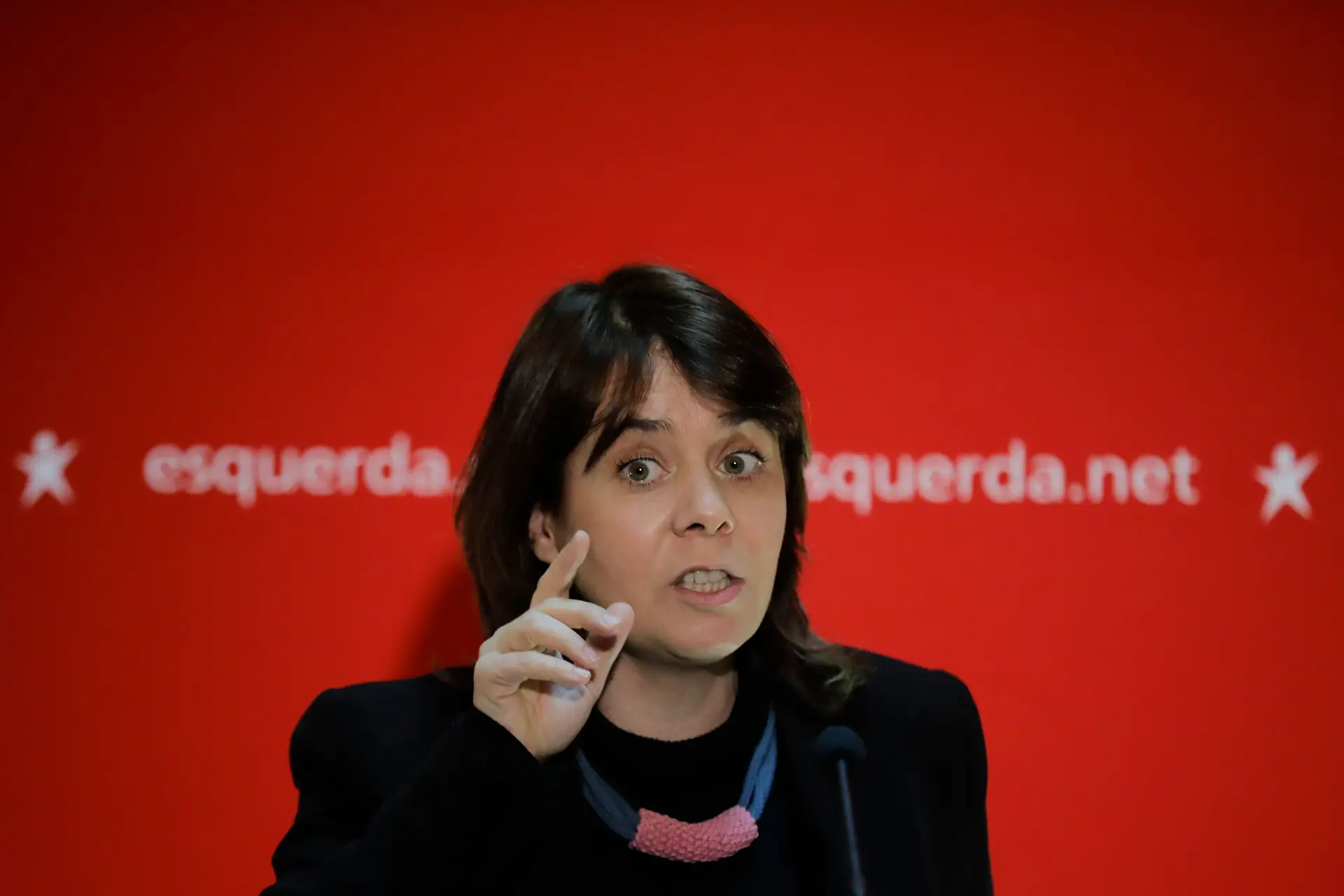 Catarina Martins repudia "assassinato violento, racista" do ator Bruno Candé