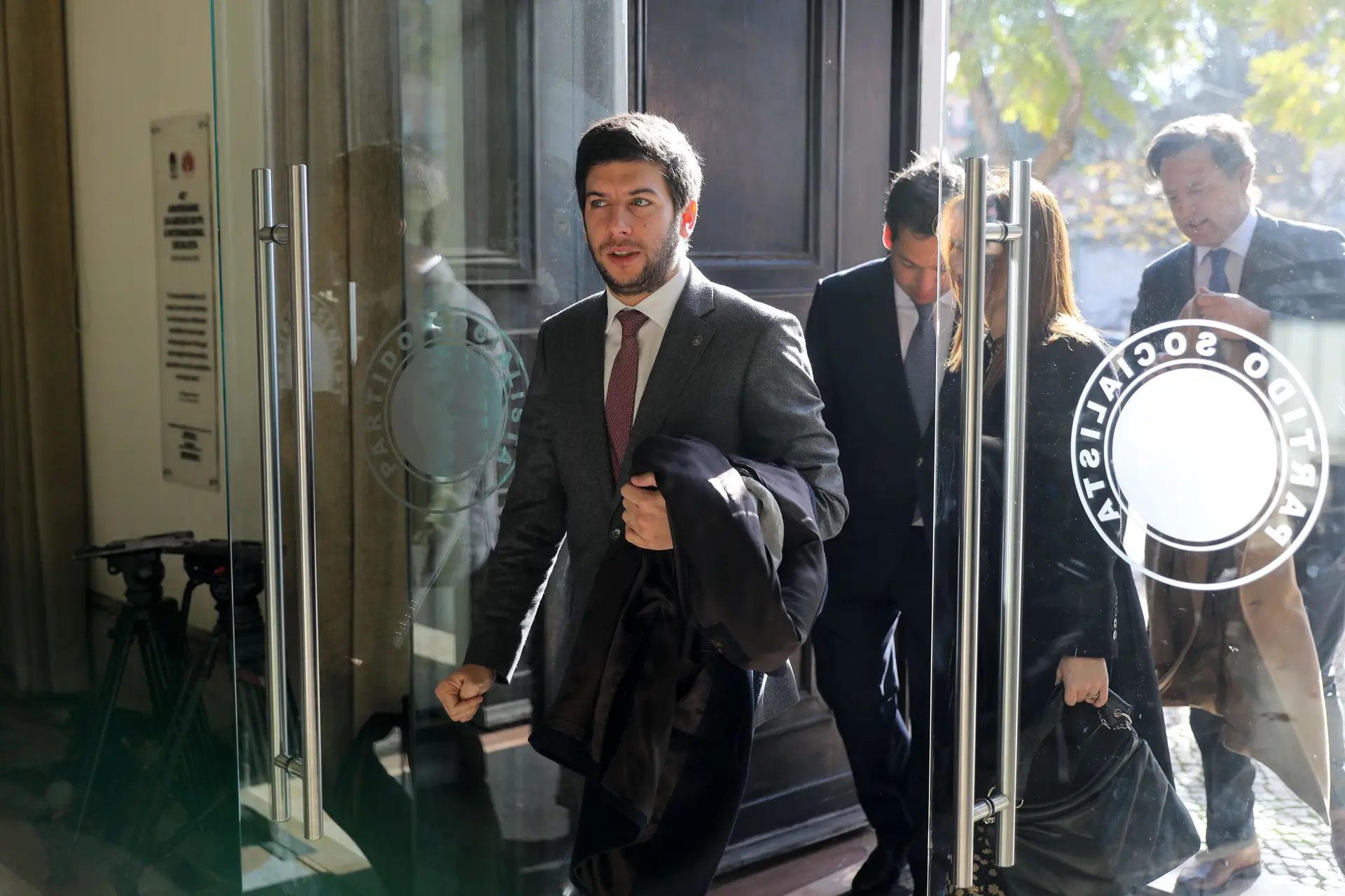 Líder do CDS pede demissão da ministra da Segurança Social