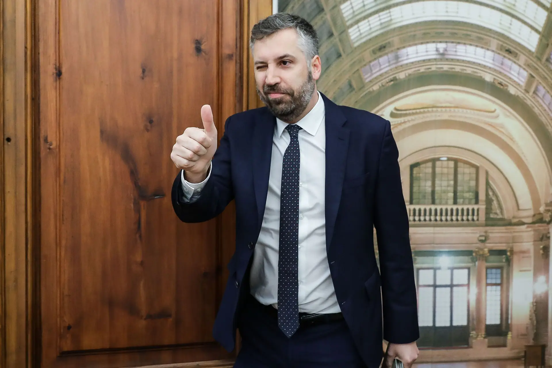 "A música agora é outra no que diz respeito à TAP", diz o ministro das Infraestruturas