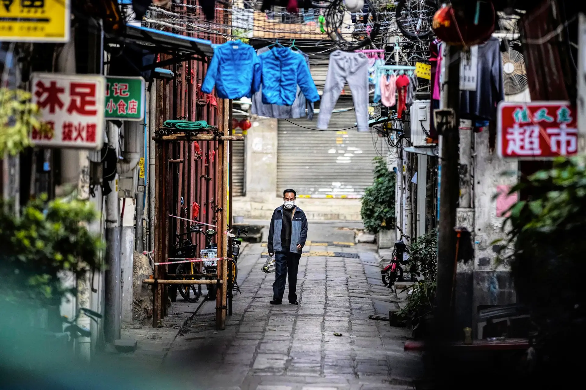 Com ruas quase desertas e fábricas paradas, a China assistiu a uma diminuição da procura energética