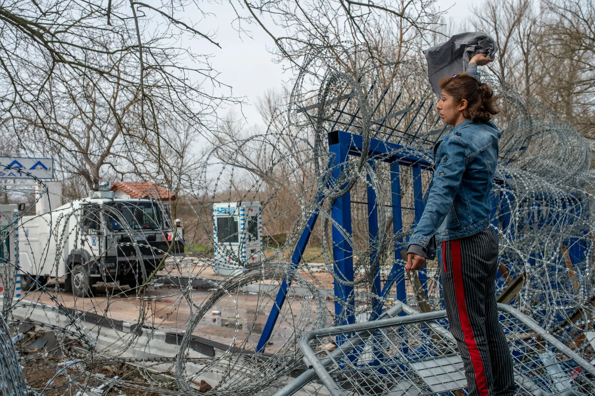 27 solidários com a Grécia, a tentar demover Ancara, mas sem solução conjunta para migrantes na fronteira