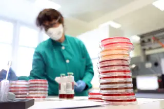 Laboratório militar norte-americano está a desenvolver teste que pode identificar covid-19 muito antes de qualquer sintoma