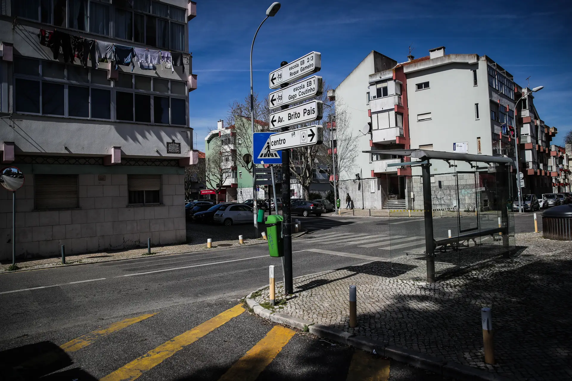 Covid-19. Vai ficar com o seu filho em casa? Este site tem os formulários e tira dúvidas