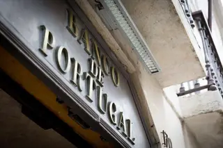 “Rei dos frangos” à espera do Banco de Portugal para continuar à frente do Crédito Agrícola da Lourinhã