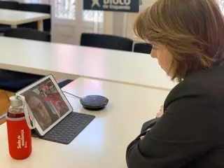 Catarina Martins na “reunião“ de terça-feira com a nova secretária-geral da CTGP, Isabel Camarinha <span class="creditofoto">Foto cortesia esquerda.net</span>