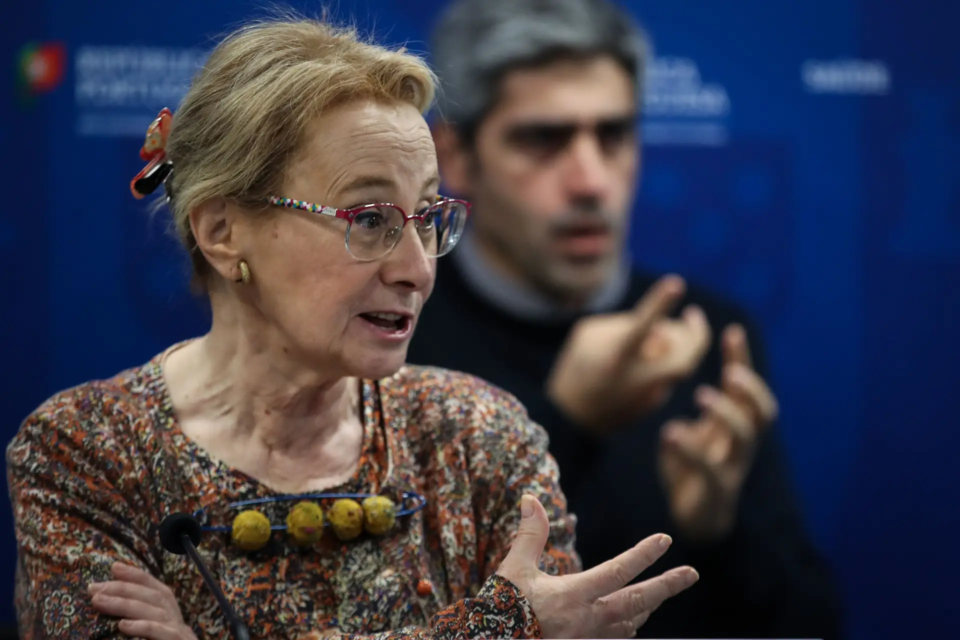 Graça Freitas na conferência de imprensa de 22 de março
