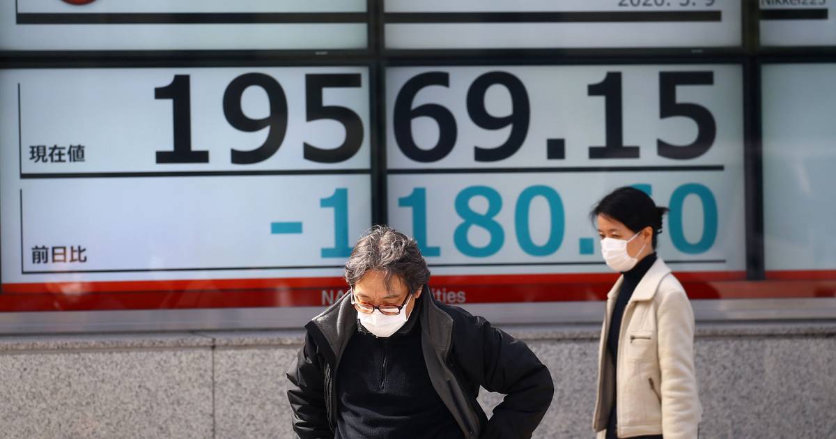 Banco do Japão segura taxas de juro, 