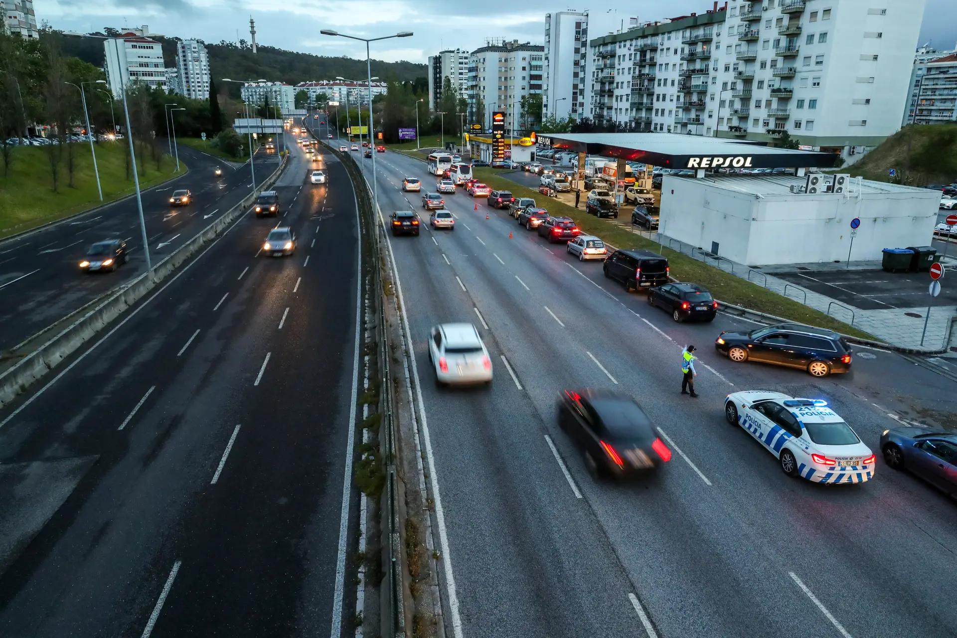Mercado automóvel com queda histórica de 84,6% em abril