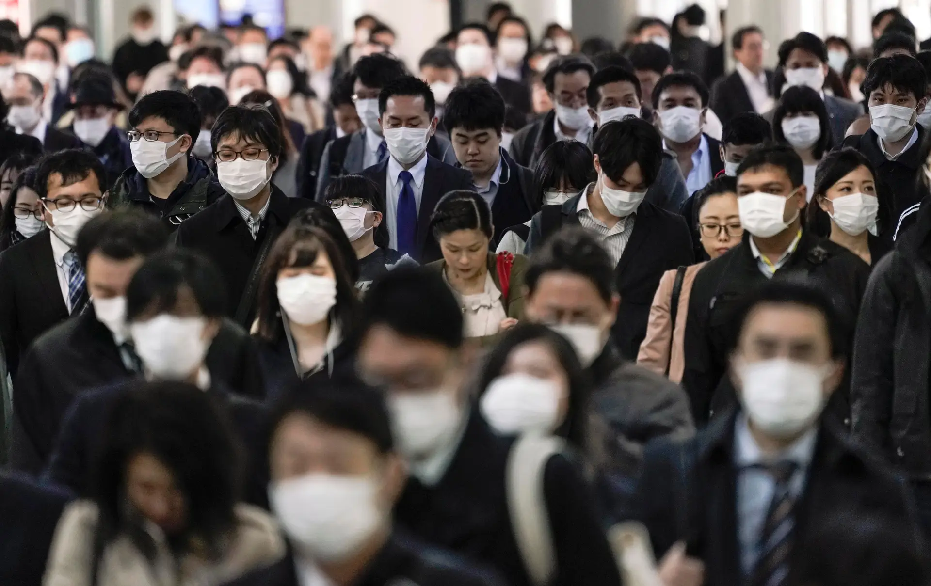 Japão regista recorde de mortes por covid-19 e impõe testes a passageiros provenientes da China