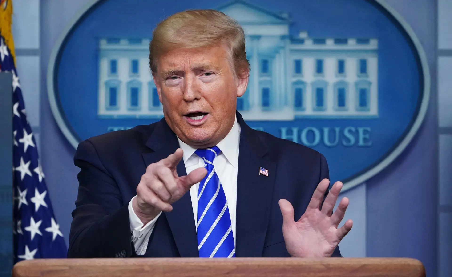 Covid-19. Hidroxicloroquina tem zero benefício profilático: Trump está a tomá-la “porque é ignorante”
