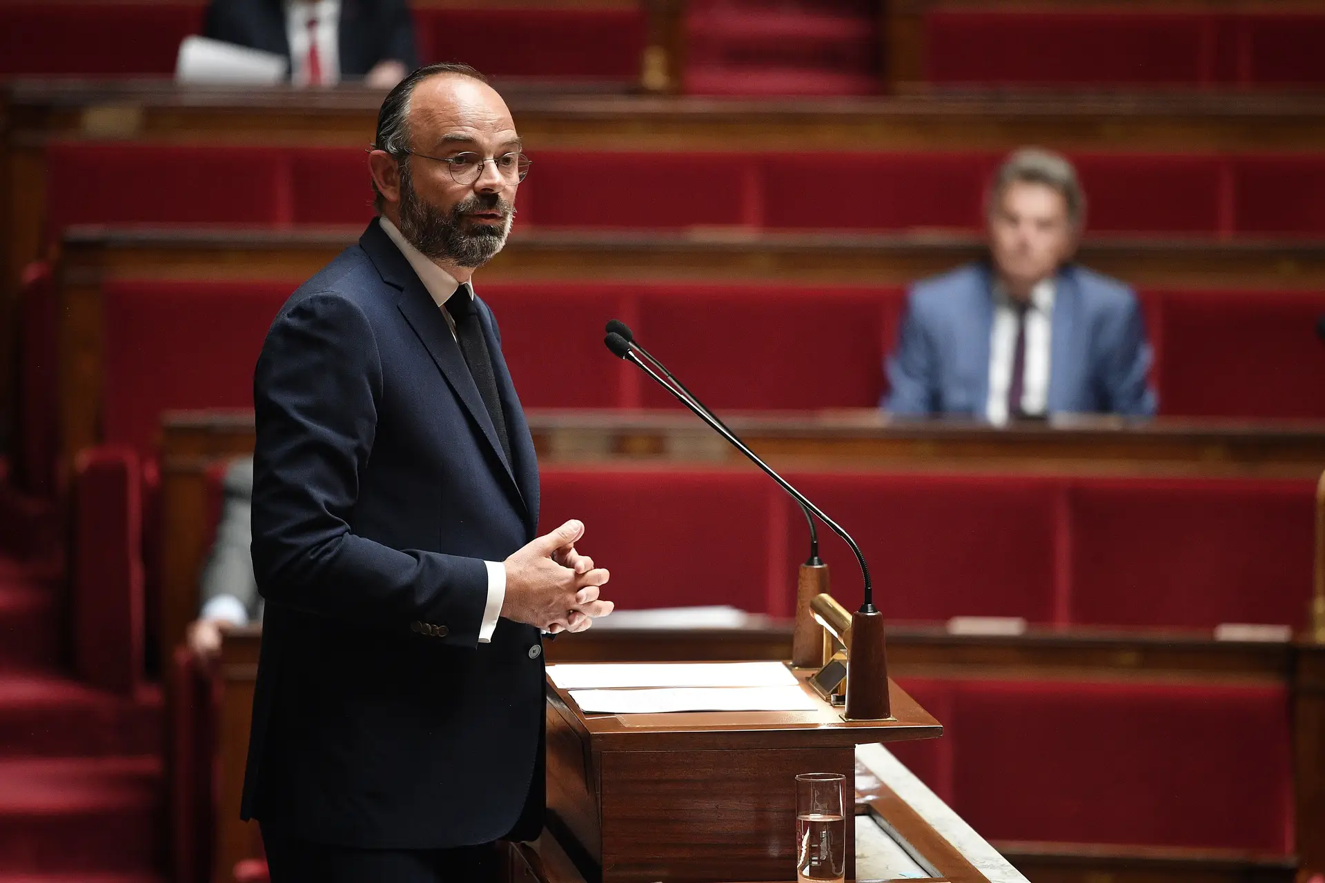 Édouard Philippe apresentou o plano de aligeiramento das restrições na Assembleia Nacional