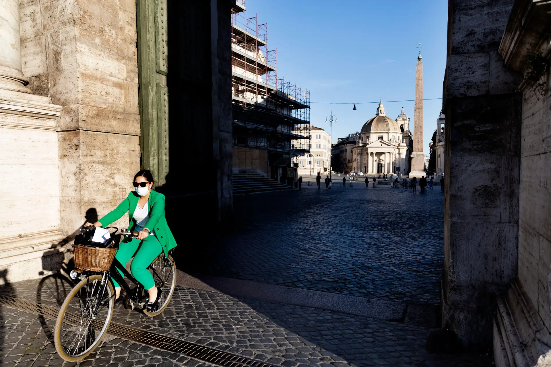 O vírus está a mudar algumas cidades: há mais ciclovias e bicicletas, passeios a engordar e ideias a fervilhar
