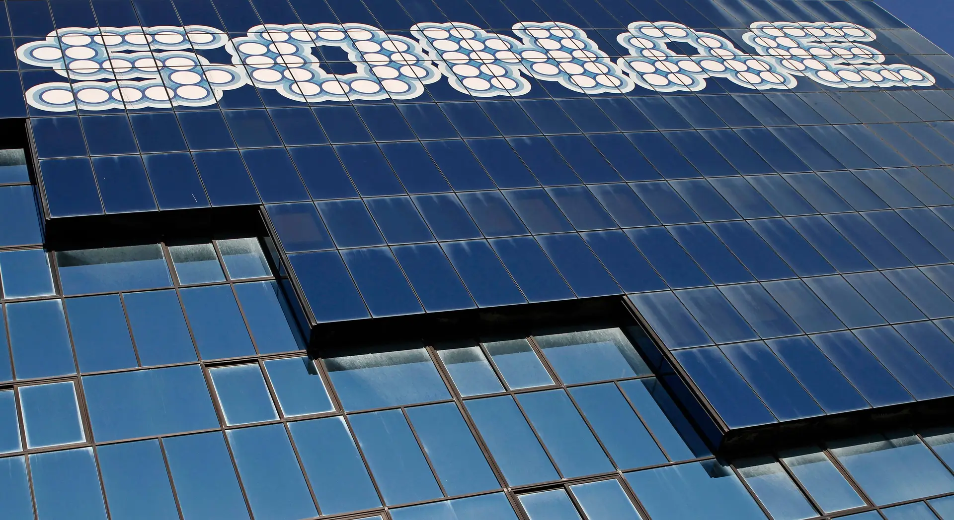 Lucro da Sonae cai 57,2% em 2020 para 71 milhões de euros