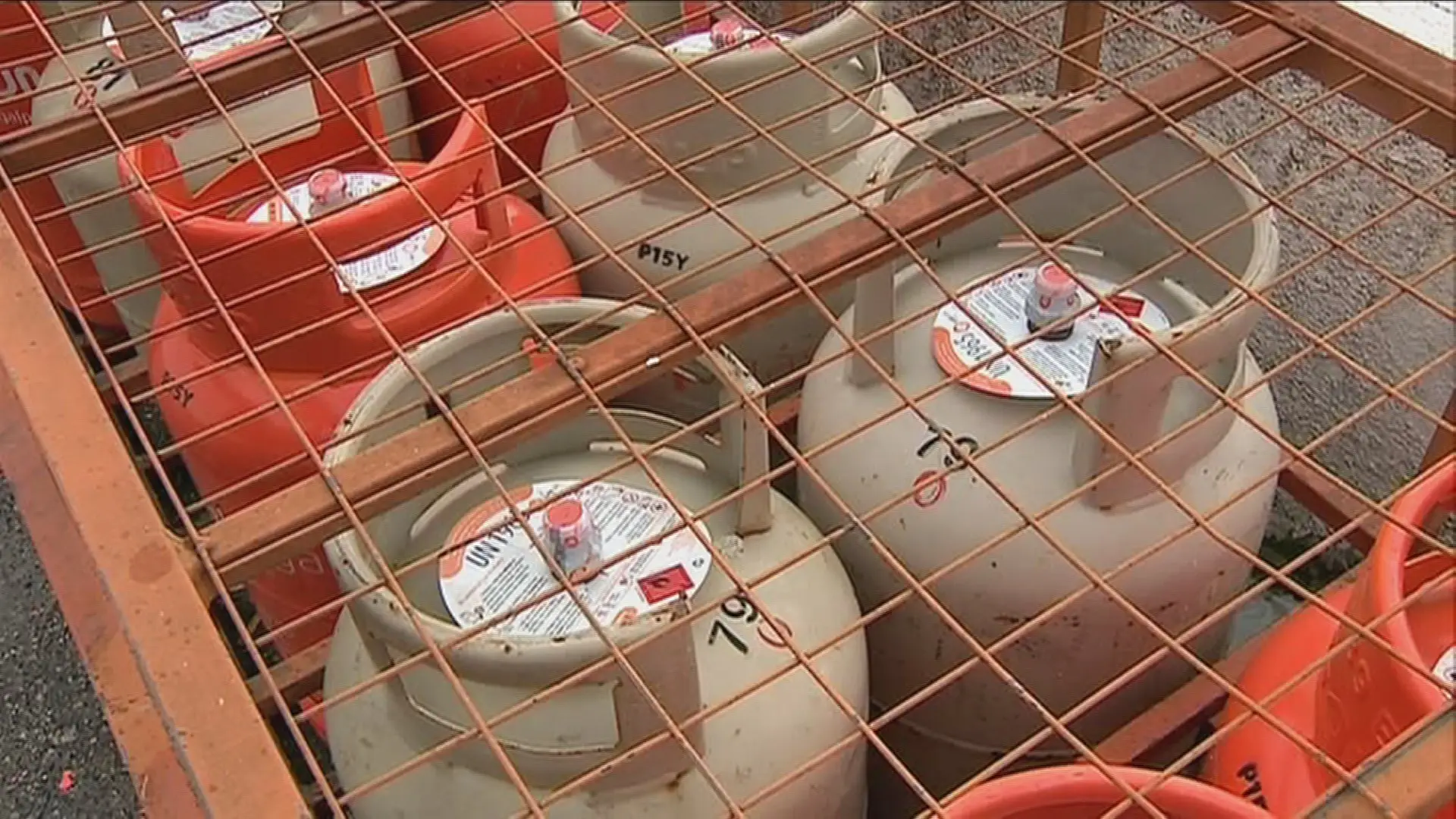 Vendedores de garrafas de gás corrigem preços após fiscalização