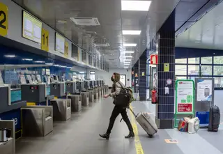 Covid-19. Portugal ainda não respondeu à Comissão Europeia sobre aviso para 'vouchers' de viagens