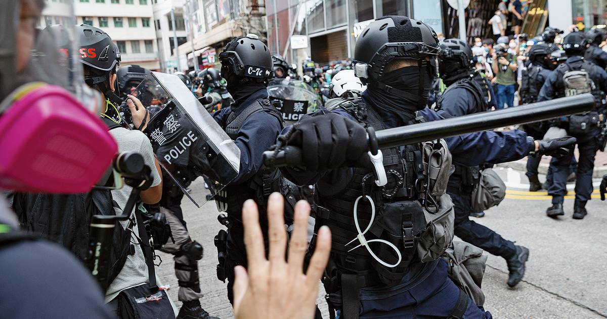 Hong Kong anuncia mais uma detenção sob a acusação de suspeita de apoio a ativistas estrangeiros