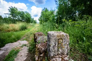 Pandemia reativa rotas do contrabando. Reportagem sobre a vida na fronteira