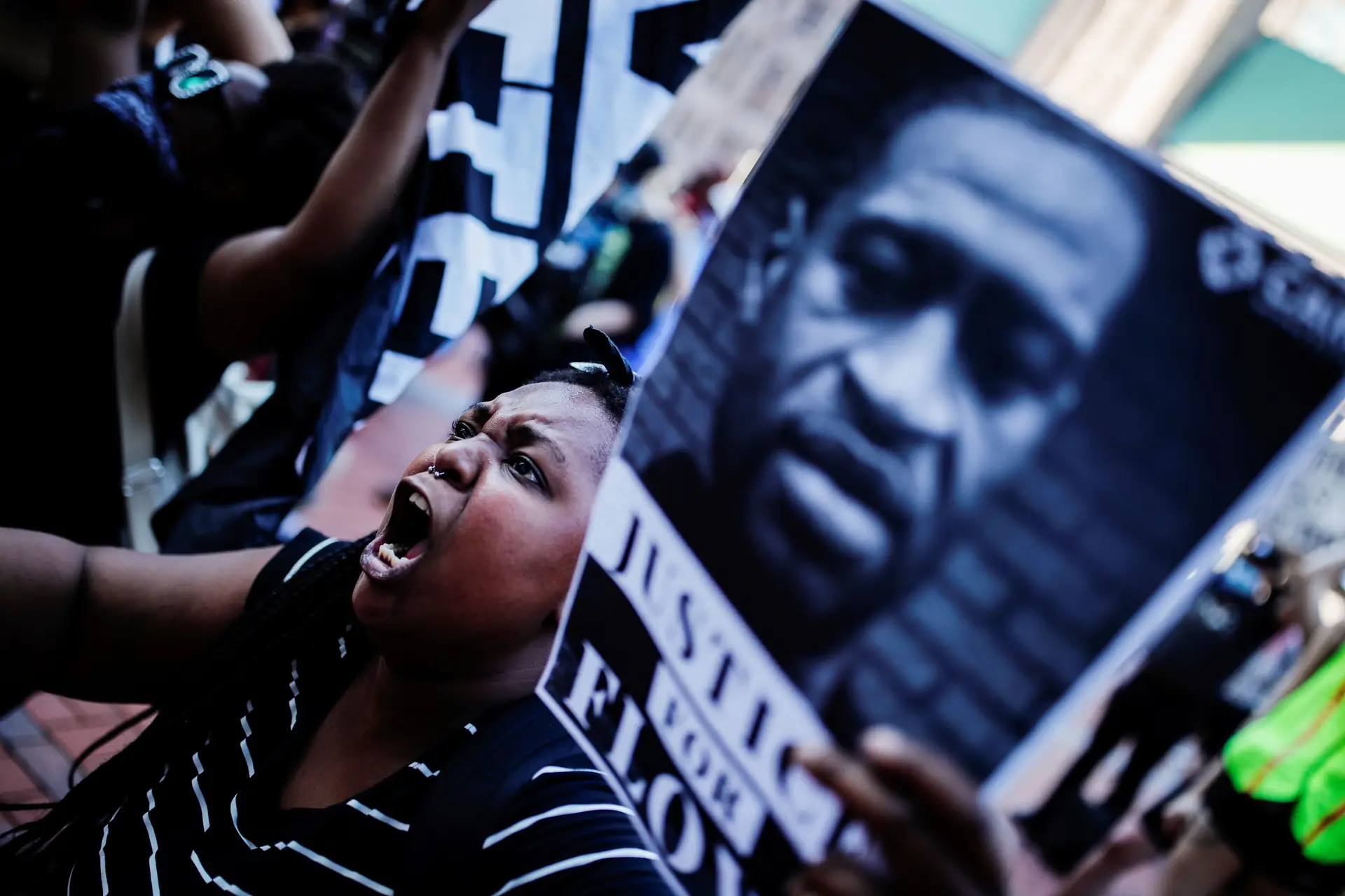 Donald Trump chamou “bandidos” aos manifestantes que saíram à rua em protesto pela brutalidade da morte de George Floyd, pela polícia de Minneapolis