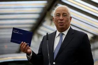 Governo ainda não fez da StayAway a aplicação oficial portuguesa de combate ao novo coronavírus. António Costa já disse que, como cidadão, a usará